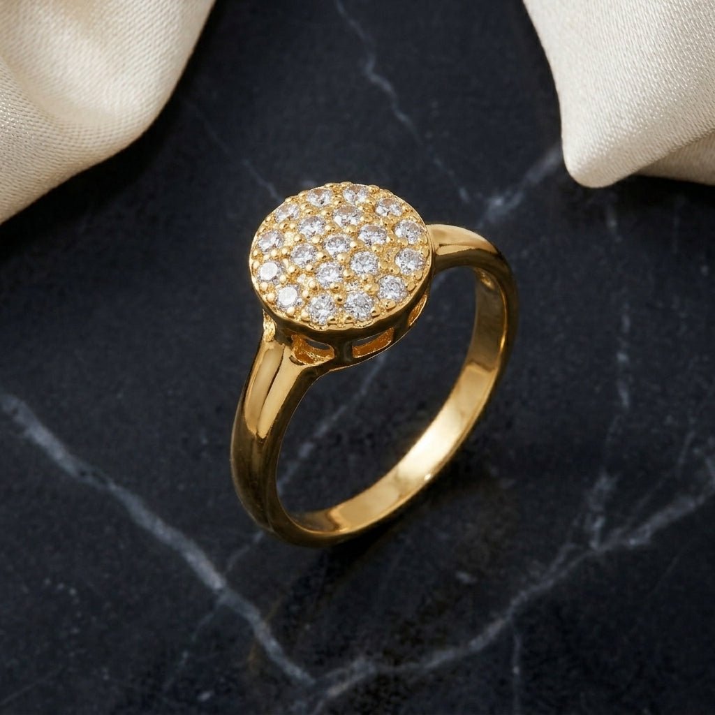 Anel Feminino Dourado Chuveirinho Cravejado com Zircônia - Anéis | Helennea