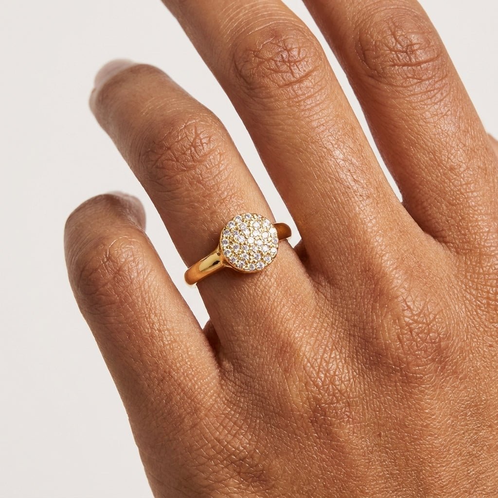 Anel Feminino Dourado Chuveirinho Cravejado com Zircônia - Anéis | Helennea