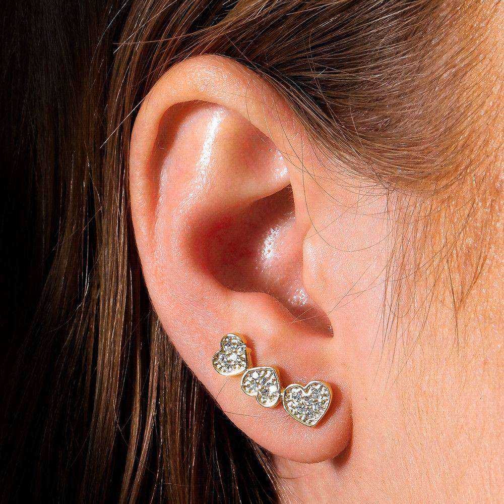 Brinco Feminino Dourado Ear Cuff de Coração com Zircônia - Brincos | Helennea