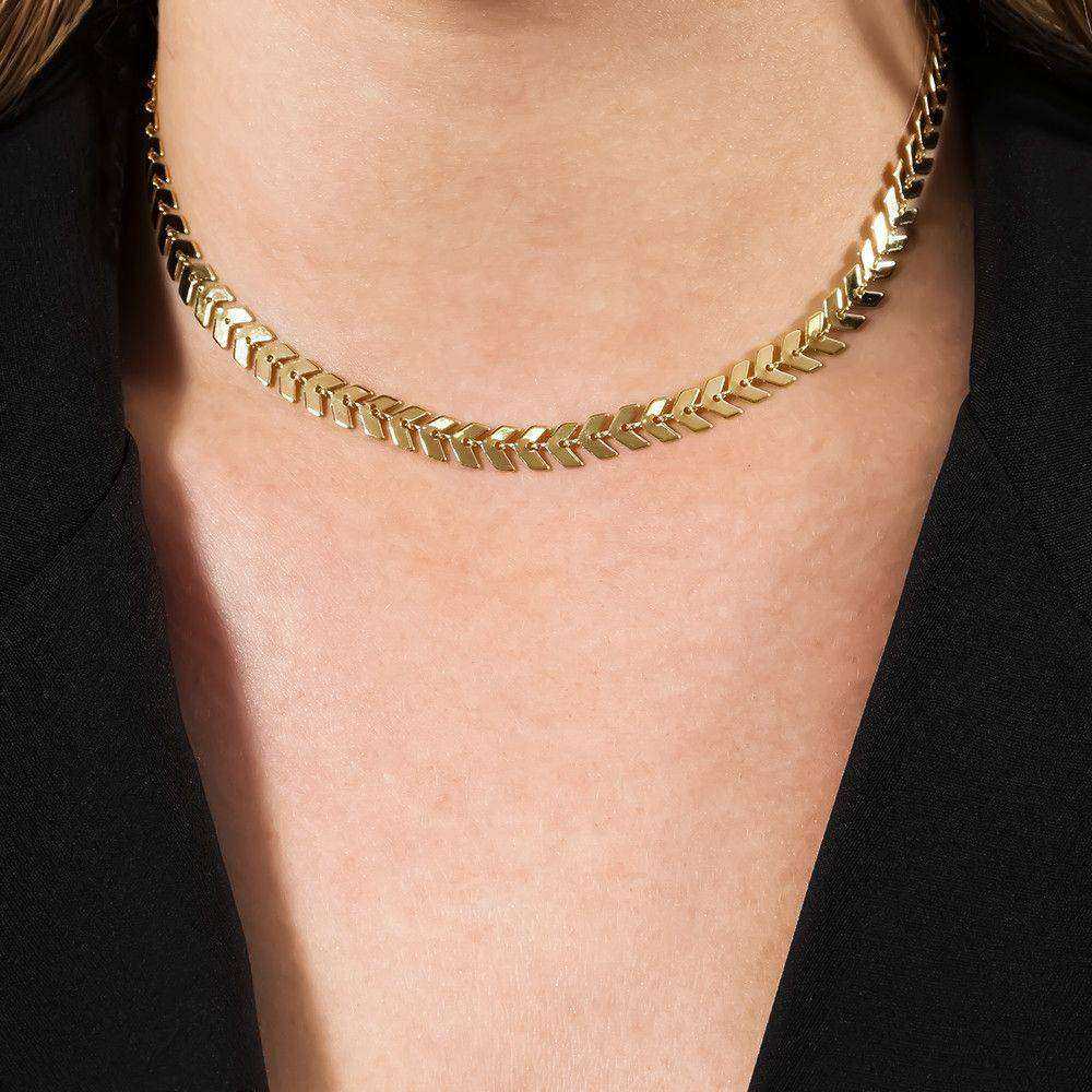 Choker Dourada de Seta com Extensor Ajustável - Colares | Helennea
