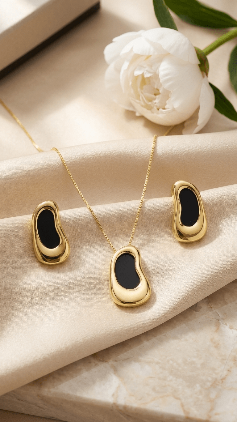Conjunto Feminino Dourado Orgânico com Pedra Preta - Conjunto feminino | Helennea