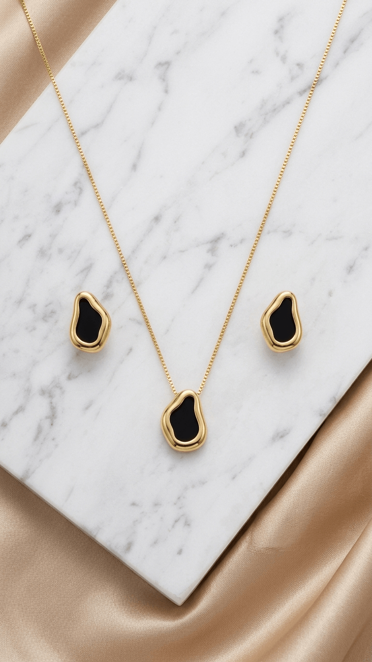 Conjunto Feminino Dourado Orgânico com Pedra Preta - Conjunto feminino | Helennea