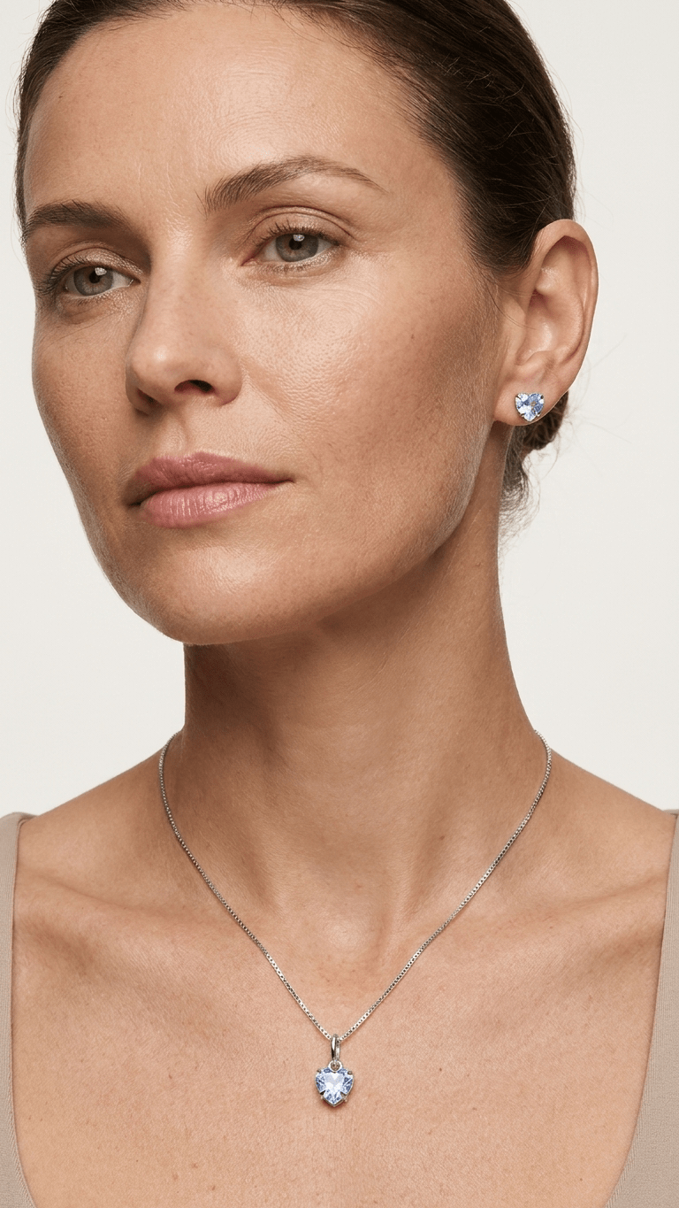 Conjunto Feminino Prateado Coração com Pedra Roxa – Colar e Brincos Elegante Prata 925 - Colares | Helennea