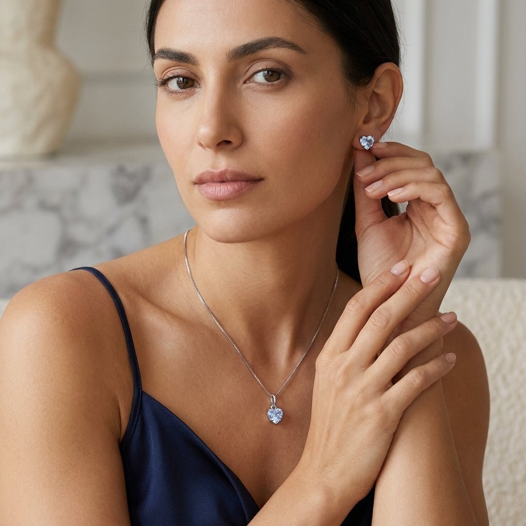 Conjunto Feminino Prateado Coração com Pedra Roxa – Colar e Brincos Elegante Prata 925 | Helennea - Colares | Helennea