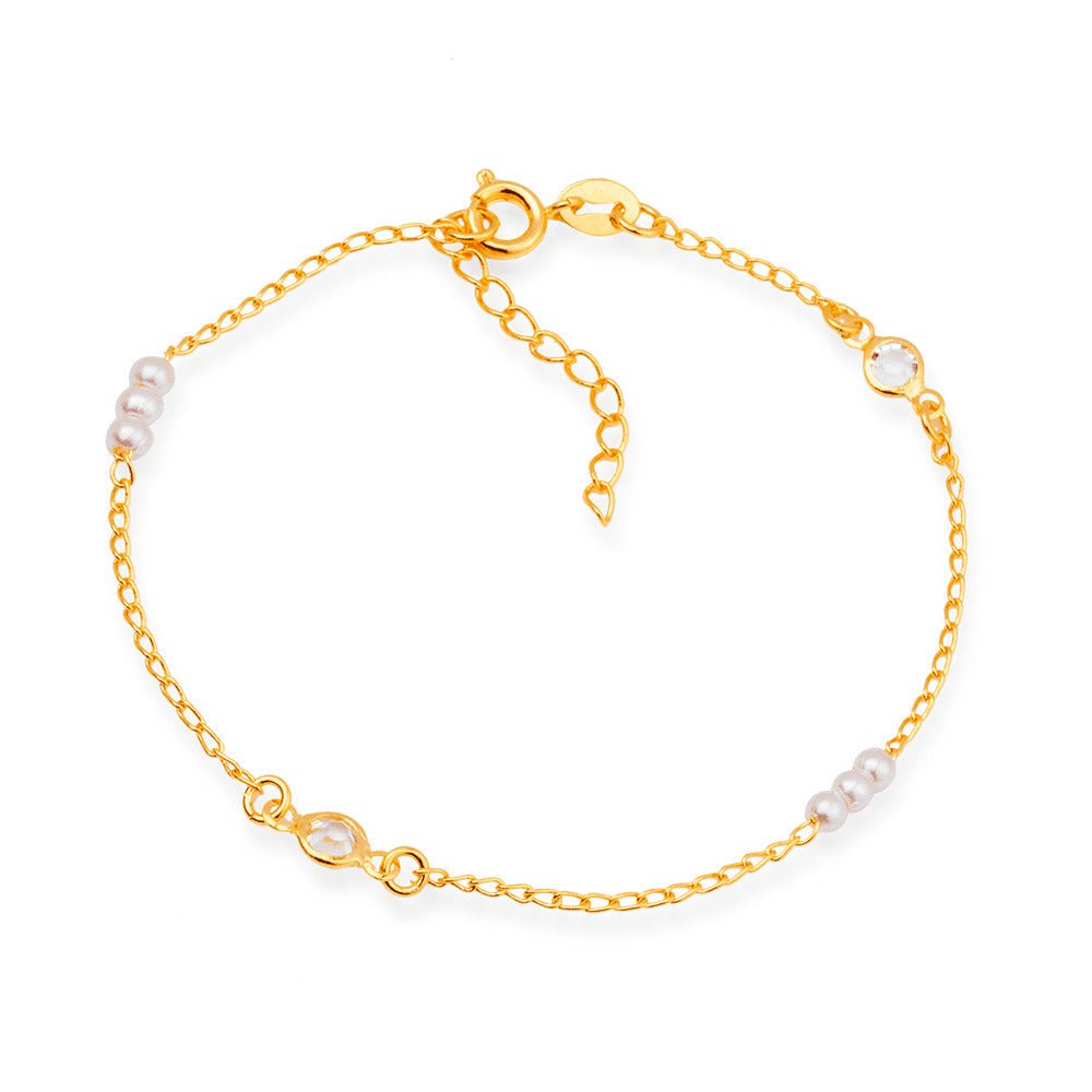 Pulseira Dourada de Pérolas com Ponto de Luz - Pulseiras | Helennea