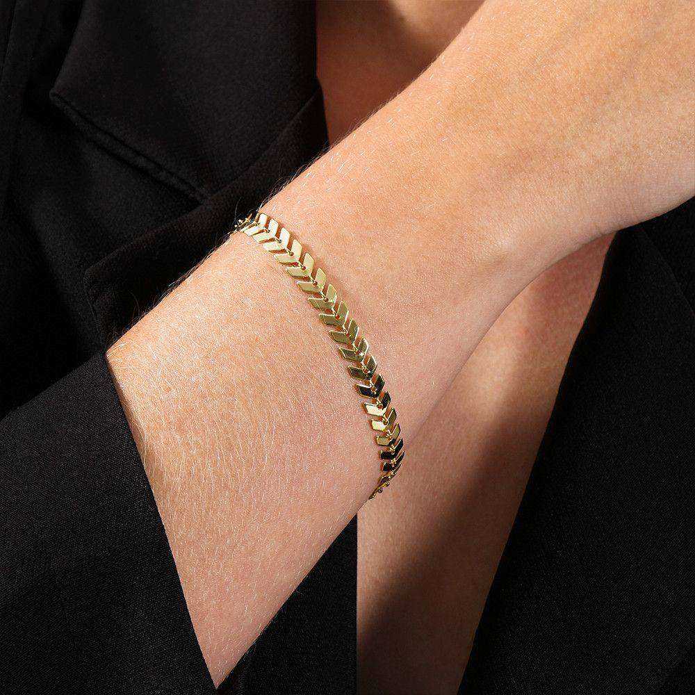 Pulseira Feminina Dourada Estilo Seta Elegante - Pulseiras | Helennea